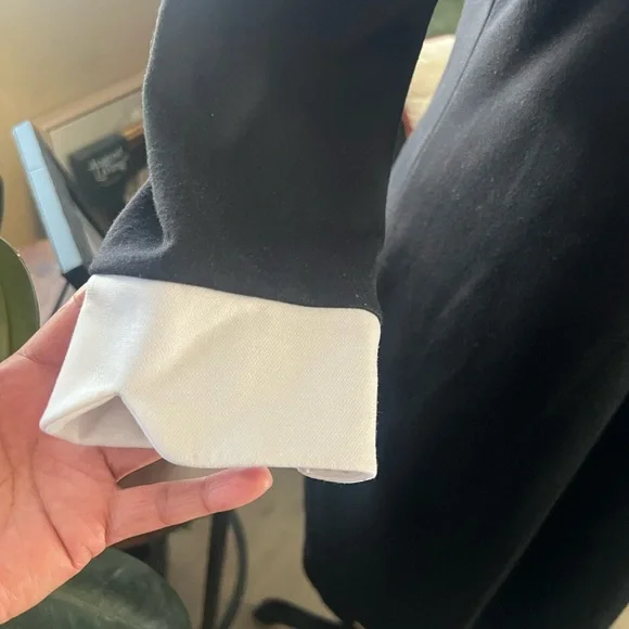 Classic Black and White Dress - Picture 4 of 6